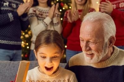 AT CHRISTMAS, MY DAUGHTER OPENED HER GIFT LAST — AN EMPTY ENVELOPE. MY GRANDMOTHER SAID, “THAT’S FITTING FOR A CHILD LIKE HER.” MY SISTER ADDED, “APPLE DOESN’T FALL FAR FROM THE TREE.” THEN MY DAUGHTER STOOD UP AND SAID, “GRANDPA… I GOT YOU SOMETHING TOO.” WHAT SHE REVEALED TURNED HIS FACE WHITE.