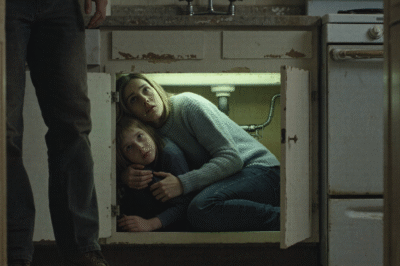 “My husband came home early. Then there was a knock. ‘It’s Dad, Mom!’ The voice sounded perfect—until my daughter squeezed my hand and whispered, ‘That’s not Dad. We need to hide.’”