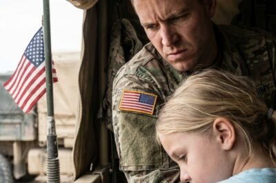 🔥 A Soldier Came Home Early — And Found His Daughter Locked in a Shed 🔥  The bus slowed. Gravel crunched. The driver met his eyes in the mirror.