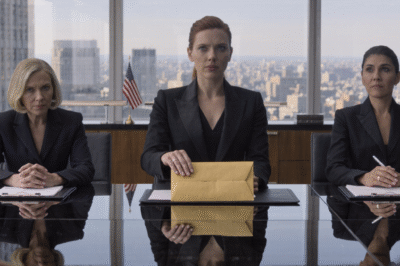 MY PARENTS KICKED ME OUT AT THIRTEEN— THEN SHOWED UP SMILING FOR CAMERAS AT MY UNCLE’S FINAL READING… UNTIL A SEALED ENVELOPE TURNED THEIR CONFIDENCE INTO PANIC.